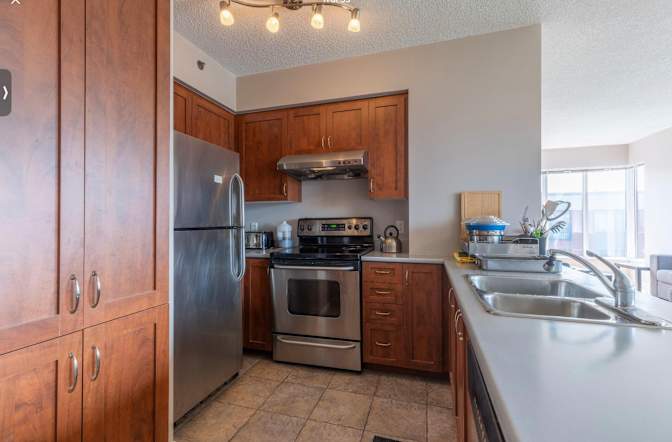 Anika Bahadur's room