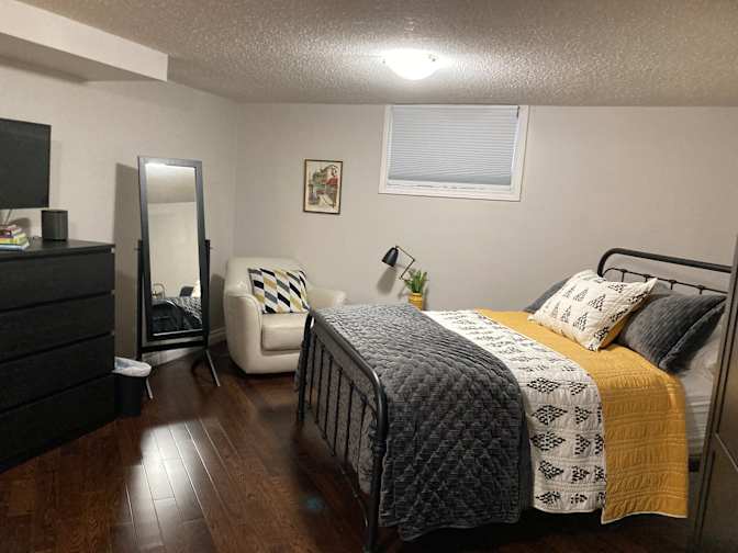 Mary ellen Mitchell's room