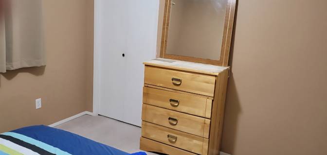 Kevin  Jefferies's room