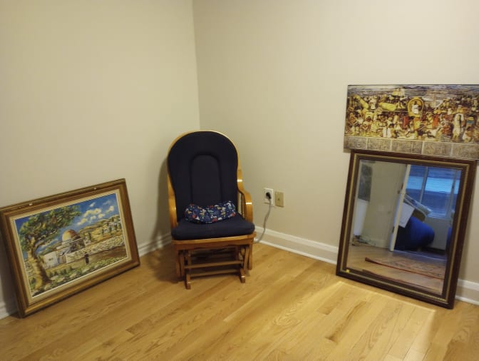 Photo of Ken's room