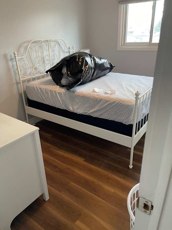 Photo of Kenneth's room