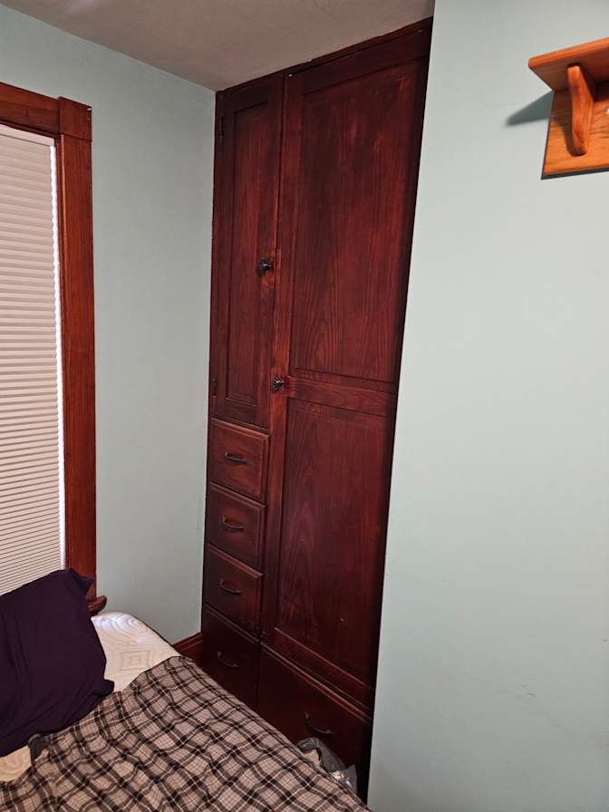 Misko Lyons-Bacic's room