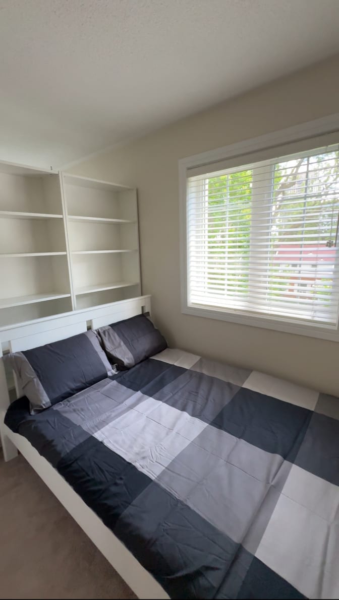 StayWise Toronto's room