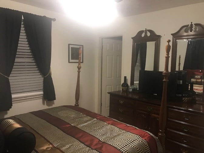 Photo of Gwendolyn's room