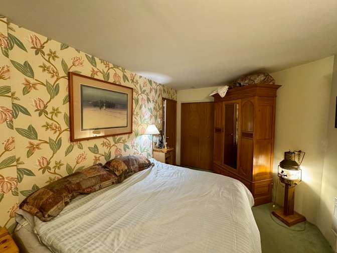 Photo of Ron's room