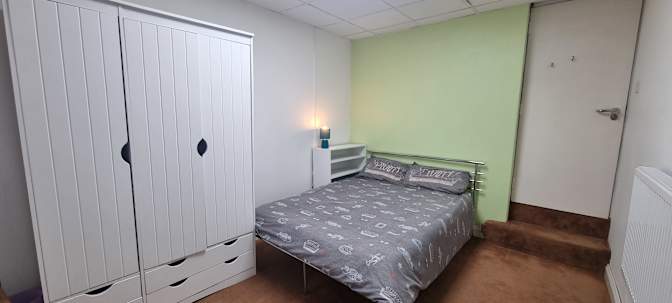 Photo of Dave's room