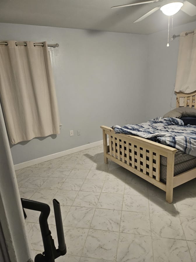 Photo of Ari-Atreus's room
