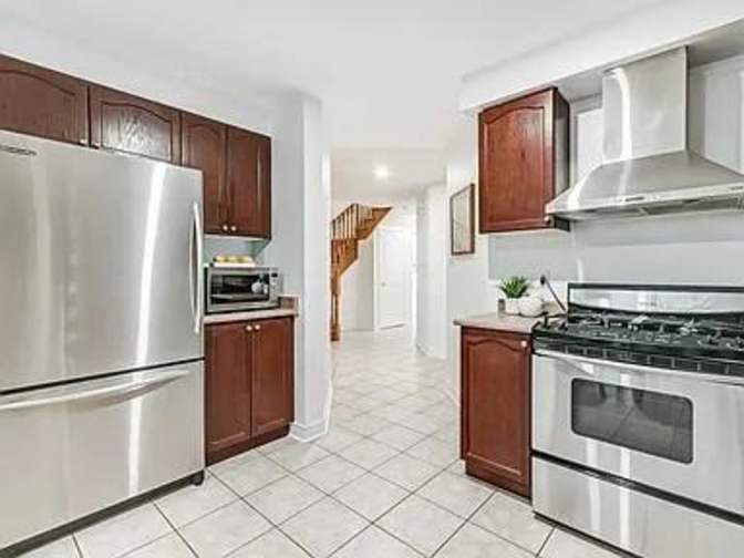 Shahnawaz Ishaque's room