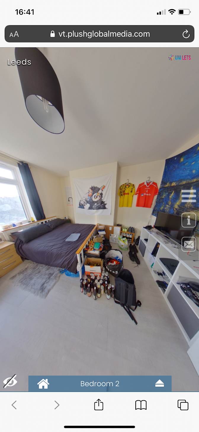 Photo of Thomas's room