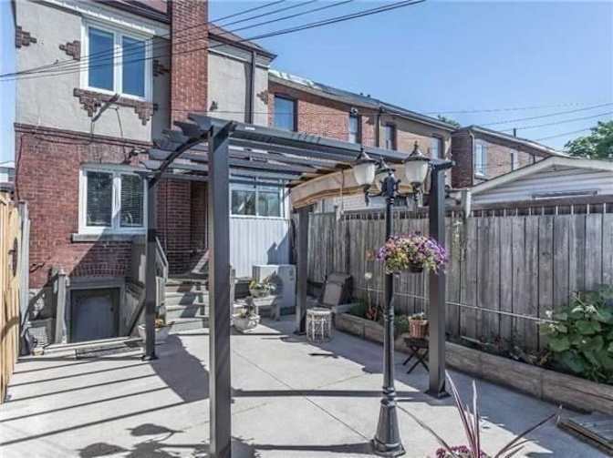 Marlowe Porter's room