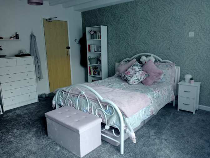 Photo of DARRELL LOWE's room