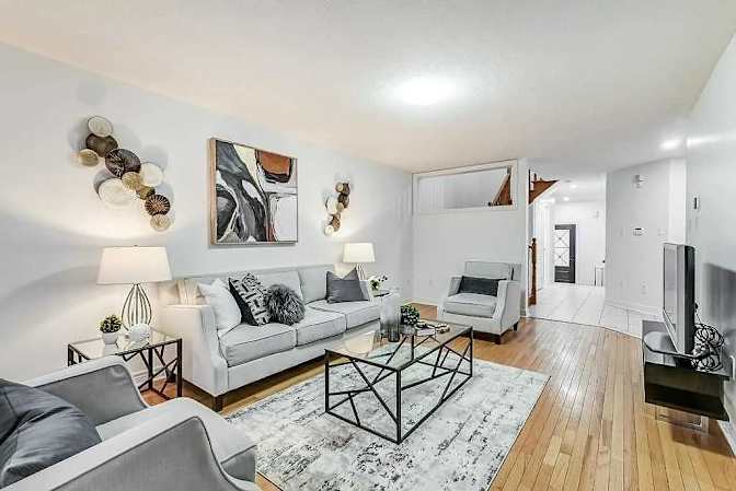 Shahnawaz Ishaque's room