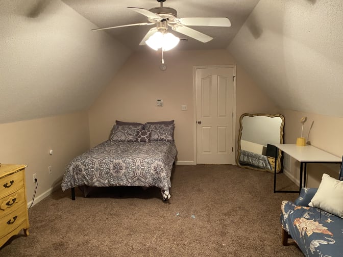 Photo of Janaya's room