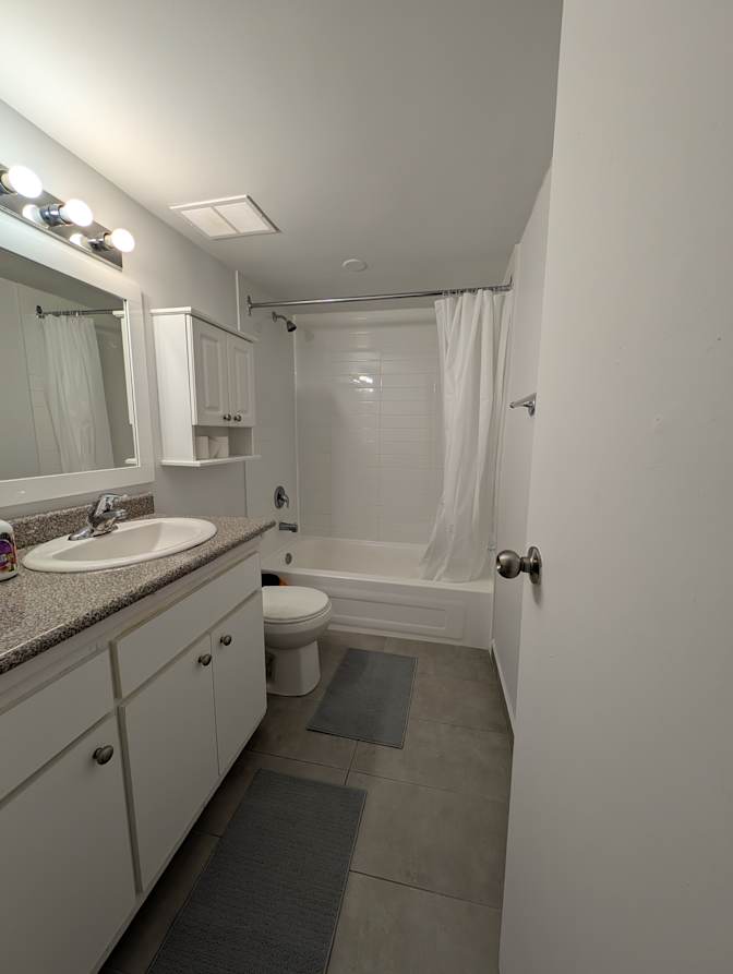 Photo of Serdar's room