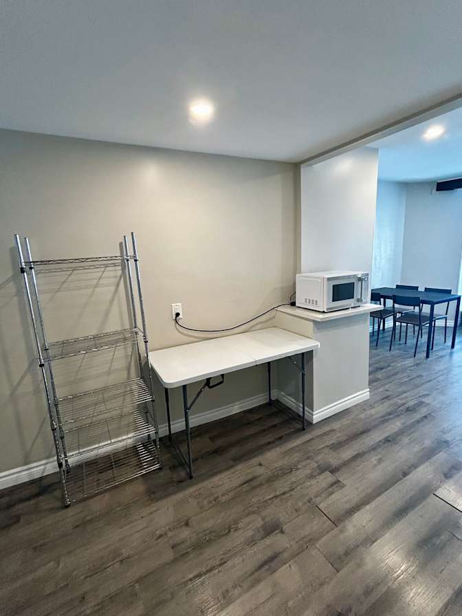 Tariq Rasheed's room