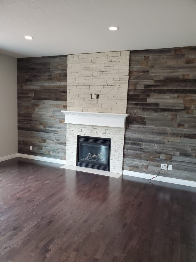 Long (Tony) Duong's room