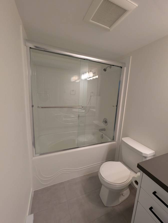Photo of J's room