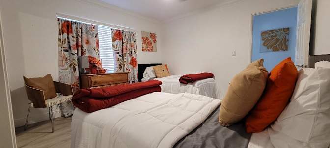 Photo of PadSplit's room