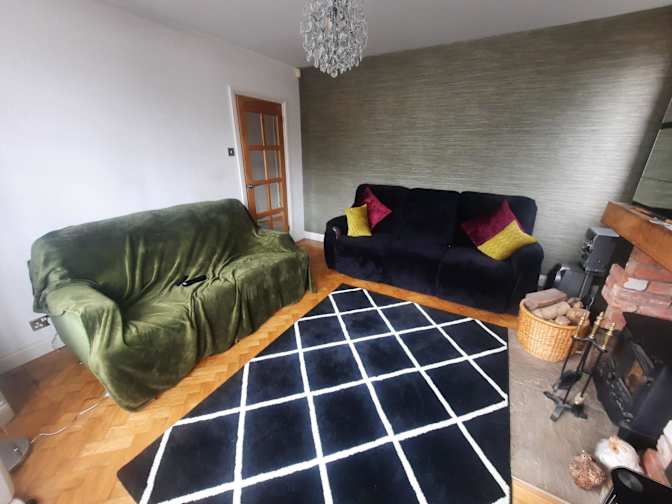 Photo of MAUREEN's room