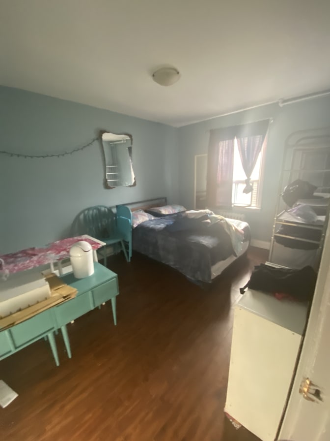 Photo of Spencer's room