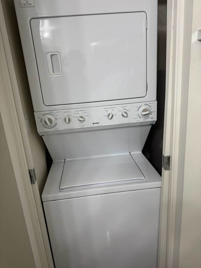 Justin Zacharius's room