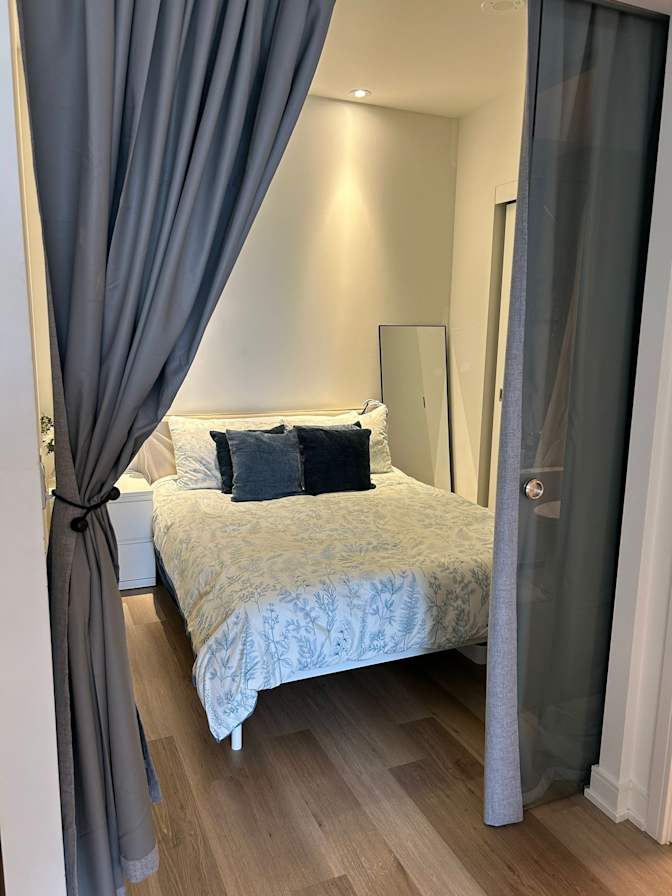 Photo of Anya and Bruce's room