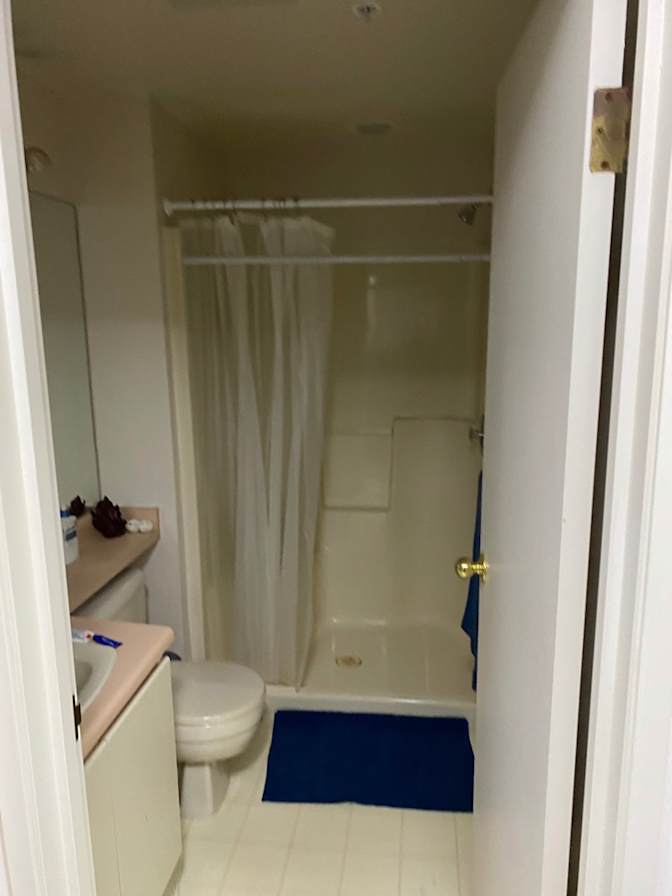 Luke Pomerance's room