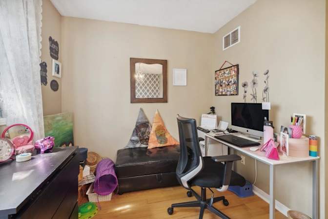 Photo of House's room