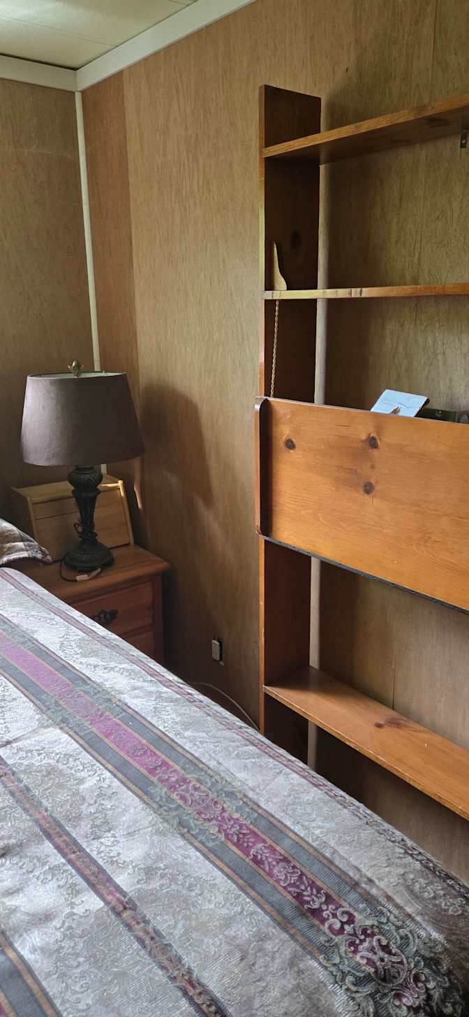 Photo of DIANNE BELLIVEAU's room