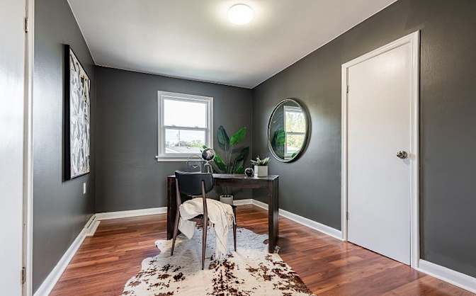 Photo of Kirk's room