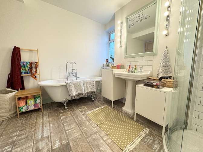 Photo of Lola's room