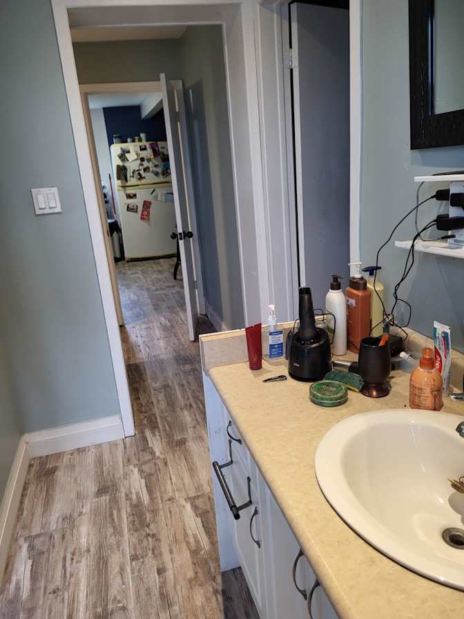 quinn hollohan's room