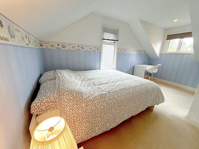 Photo of Shahram's room