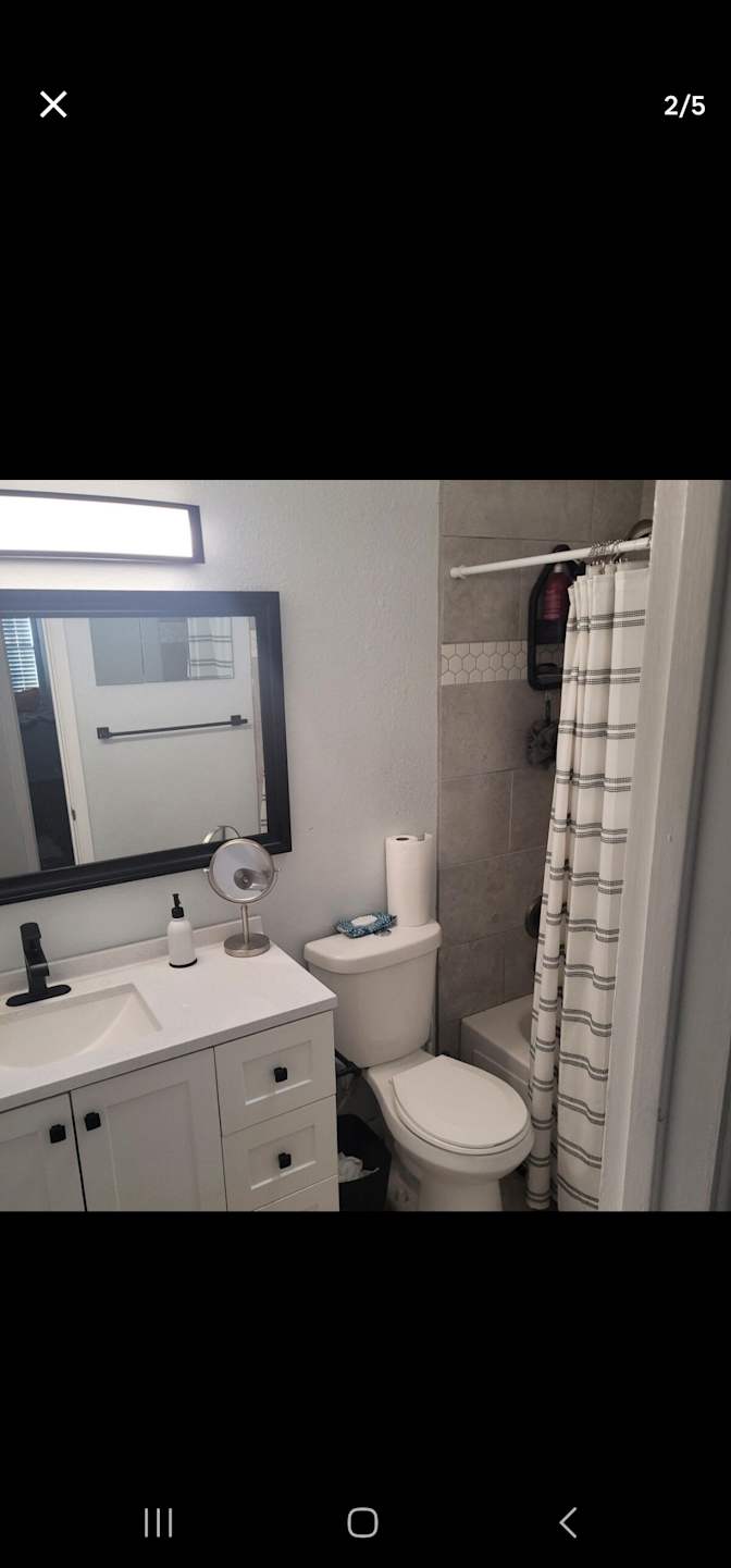 Private room to rent in share house El Paso, Texas...