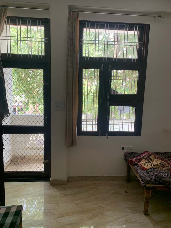 Photo of Chakrawarti's room