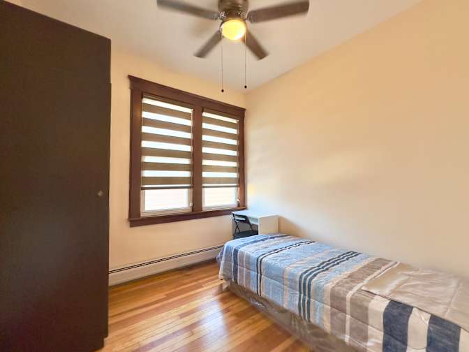 Private room to rent in share house Paterson, New J...