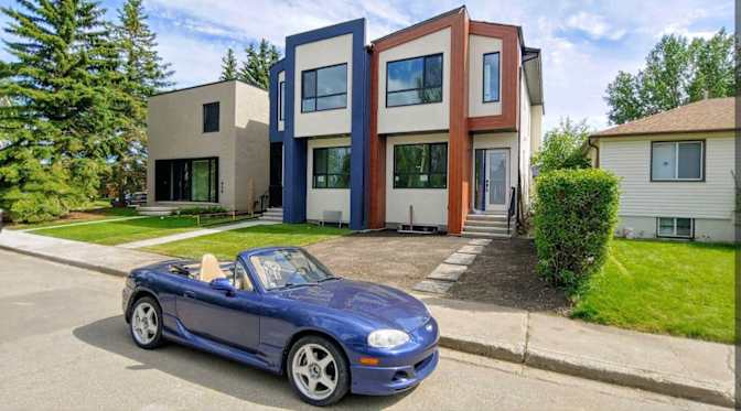 Harman Goraya's room