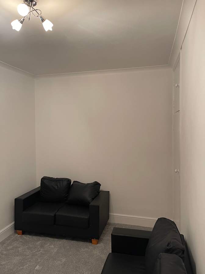 Photo of Hayder's room
