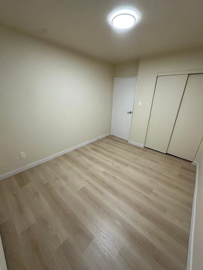 TARIK AHMET TUNA's room