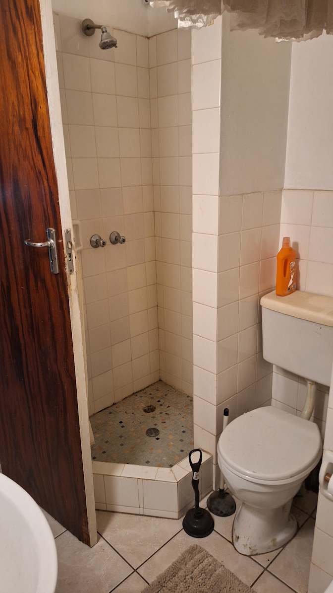 Photo of June Reyneke's room