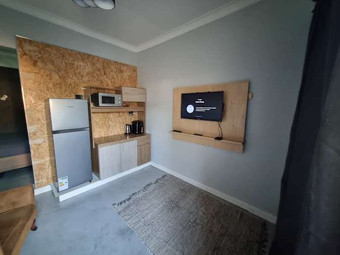 Photo of Willows on Bartlett's room