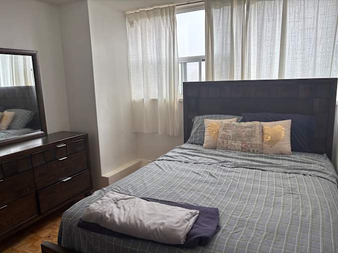 Chris-ann brown's room