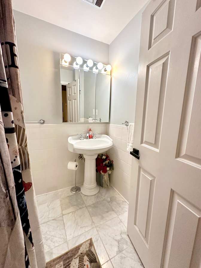 Photo of Christina's room