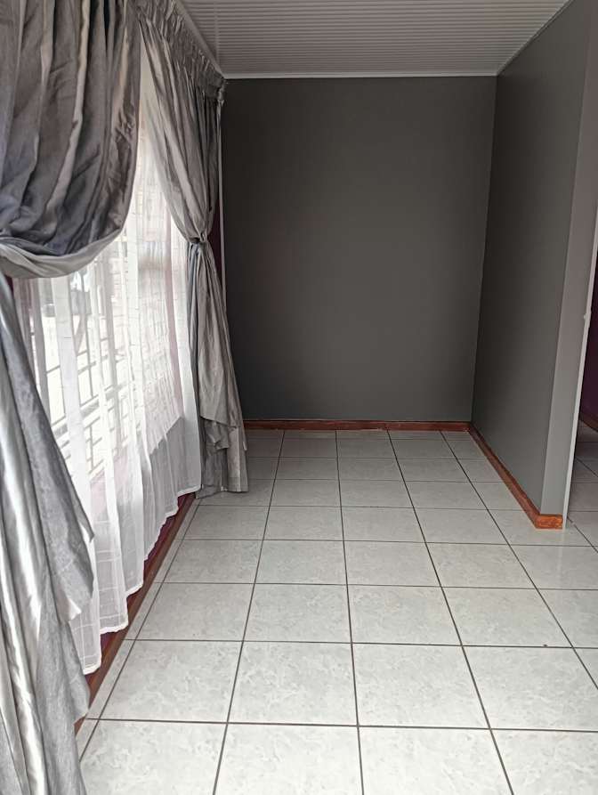 Photo of Xolani Mjiyako's room
