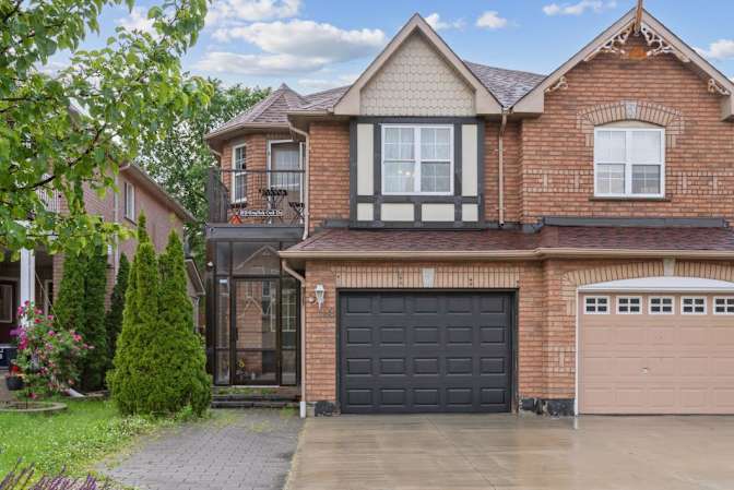 Photo of House's room