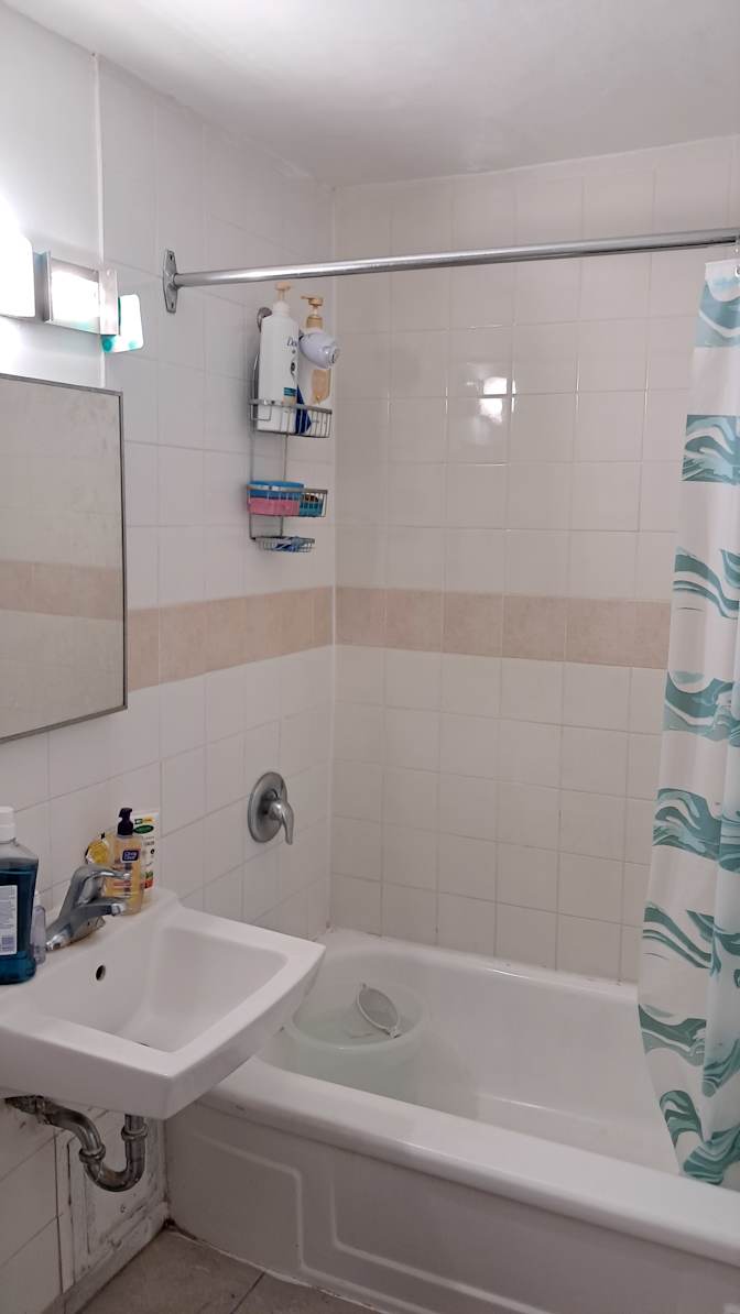 Thirumalaikumar's room