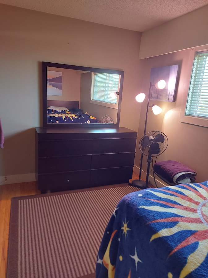 Lisa's room