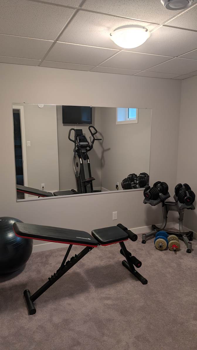 Darin MacFarlane's room