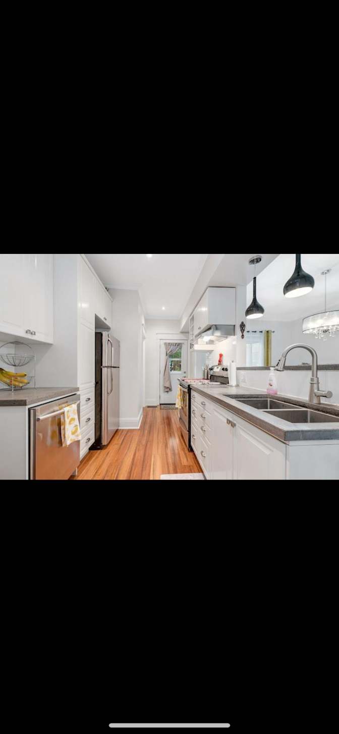 Andres Laguado's room