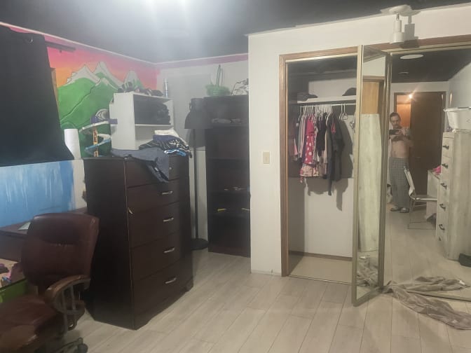 Kinsley Pearen's room